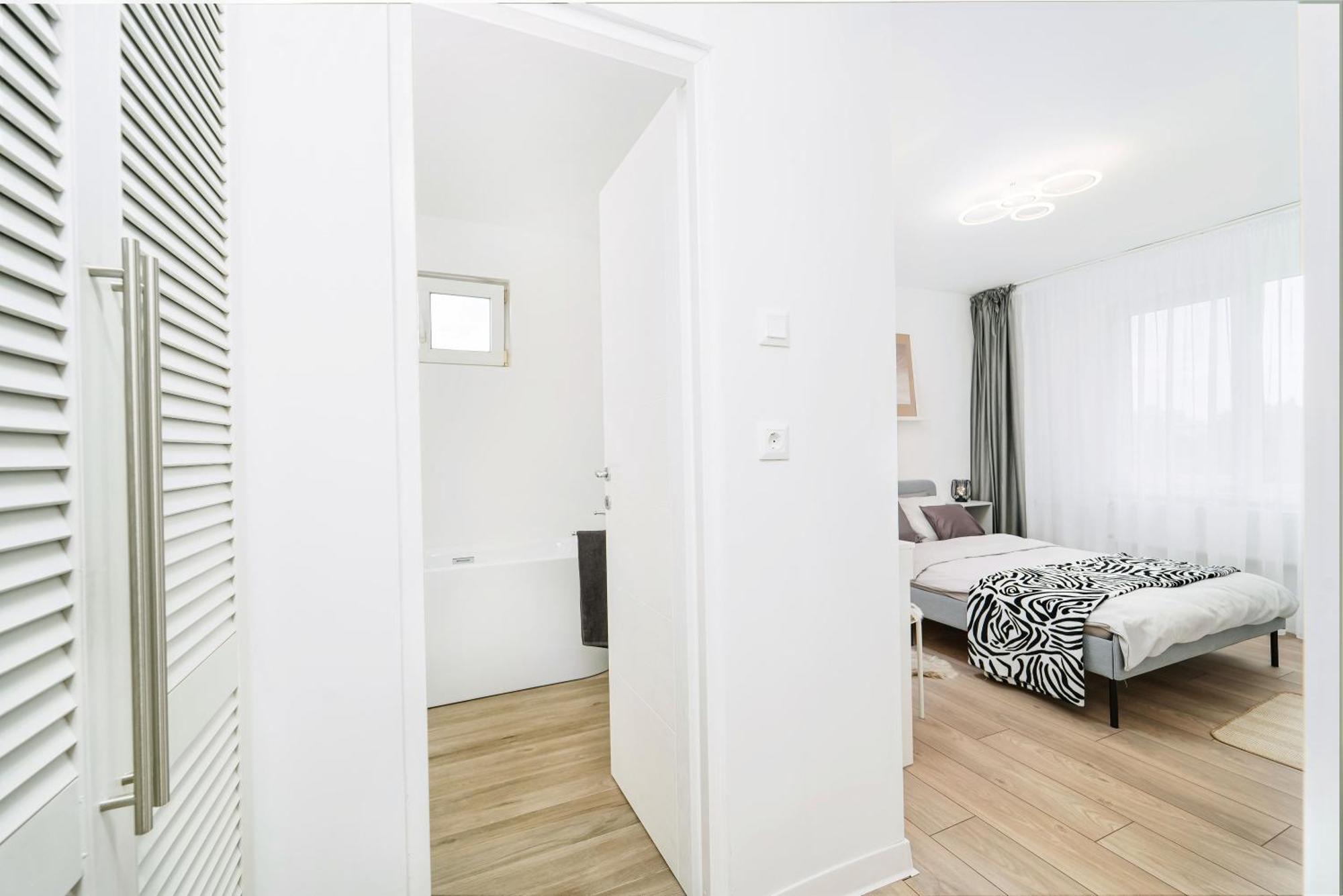 Family Stay - Calliope Apartment - By Openhouse Temeşvar Dış mekan fotoğraf